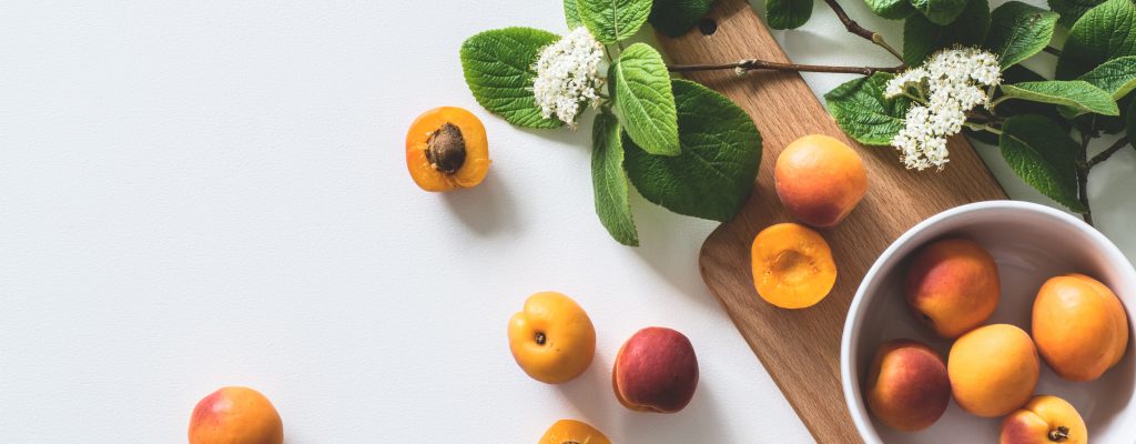 apricot-background-berry-1028599 abrikoser